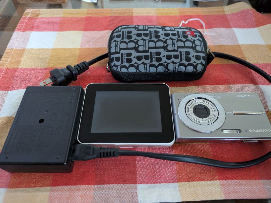 OLYMPUS FE-360 デジタルカメラ 8.0メガピクセル