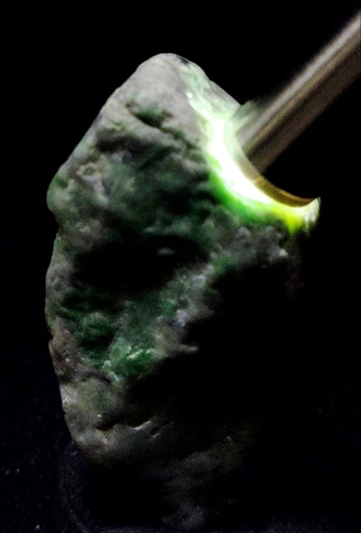 ★翡翠原石★糸魚川硬玉【大所川・転石・川ズレ・ウブ】