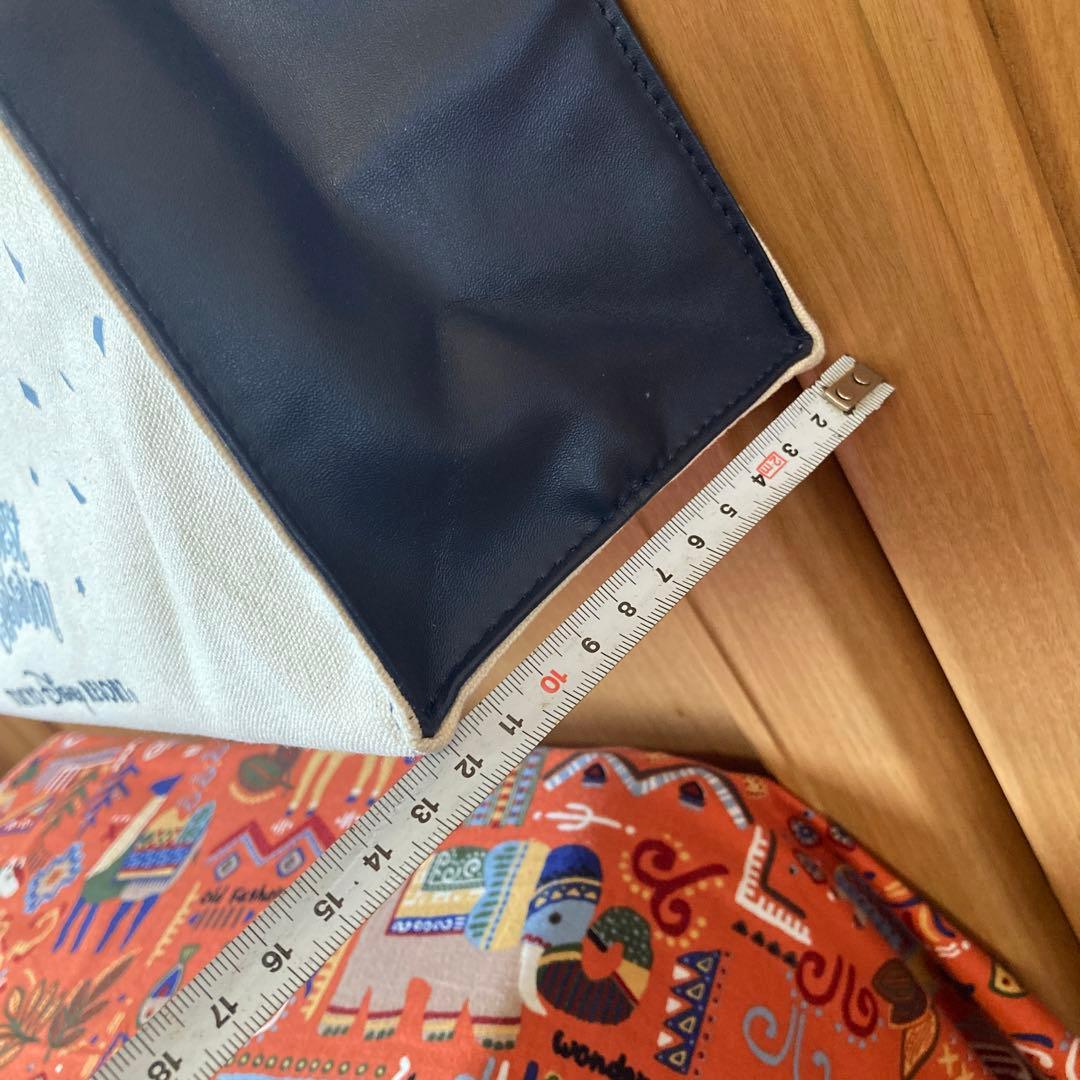 ディズニーリゾート　35周年　生成りキャンバス　紺合皮バッグ　UCC 懸賞品