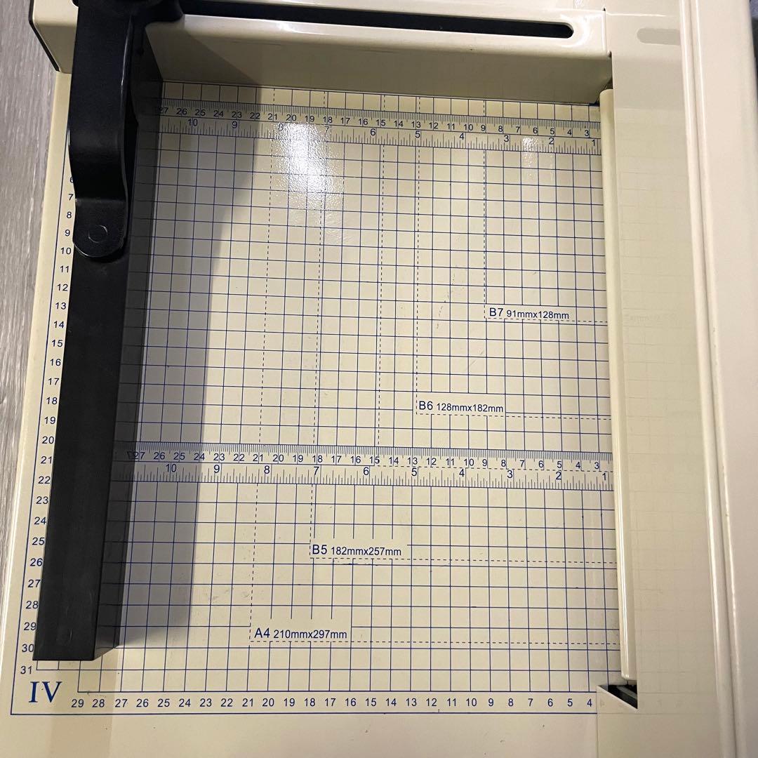 裁断機 ペーパーカッター 大型 オフィス用