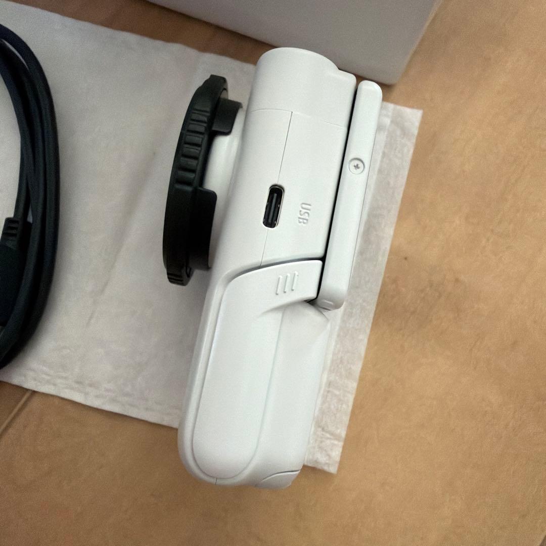 Canon パワーショット V10 ホワイト おまけ付き