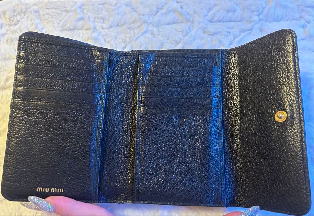 miumiu三つ折り財布美品