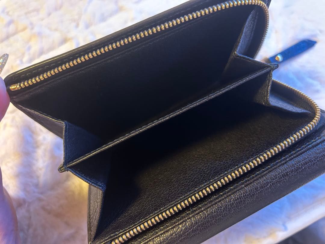 miumiu三つ折り財布美品