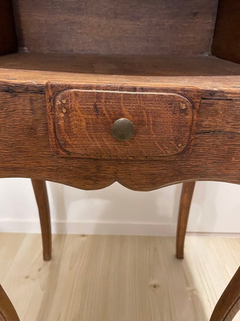 フランスアンティーク家具　フランスインテリア　アンティーク家具　サイドテーブル