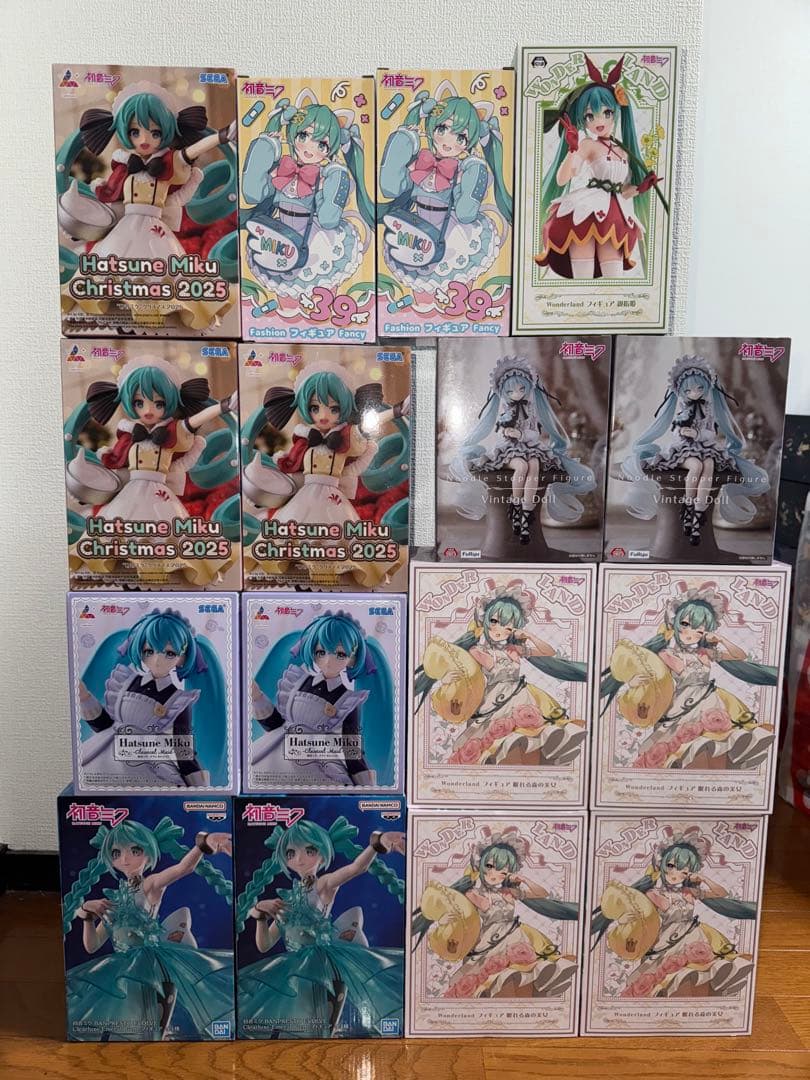 初音ミク　プライズフィギュア　まとめ売り　１６点セット