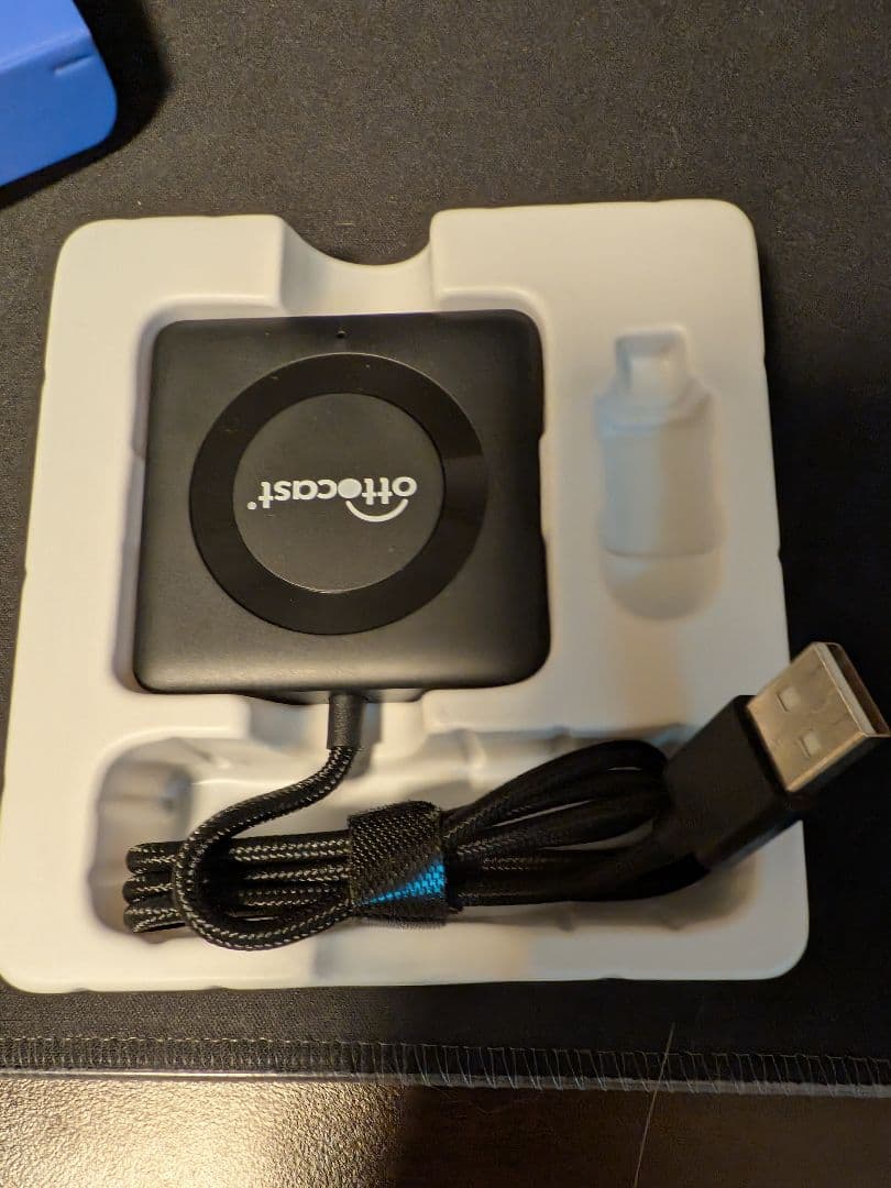 備品　オットキャスト　カーテレビメイト