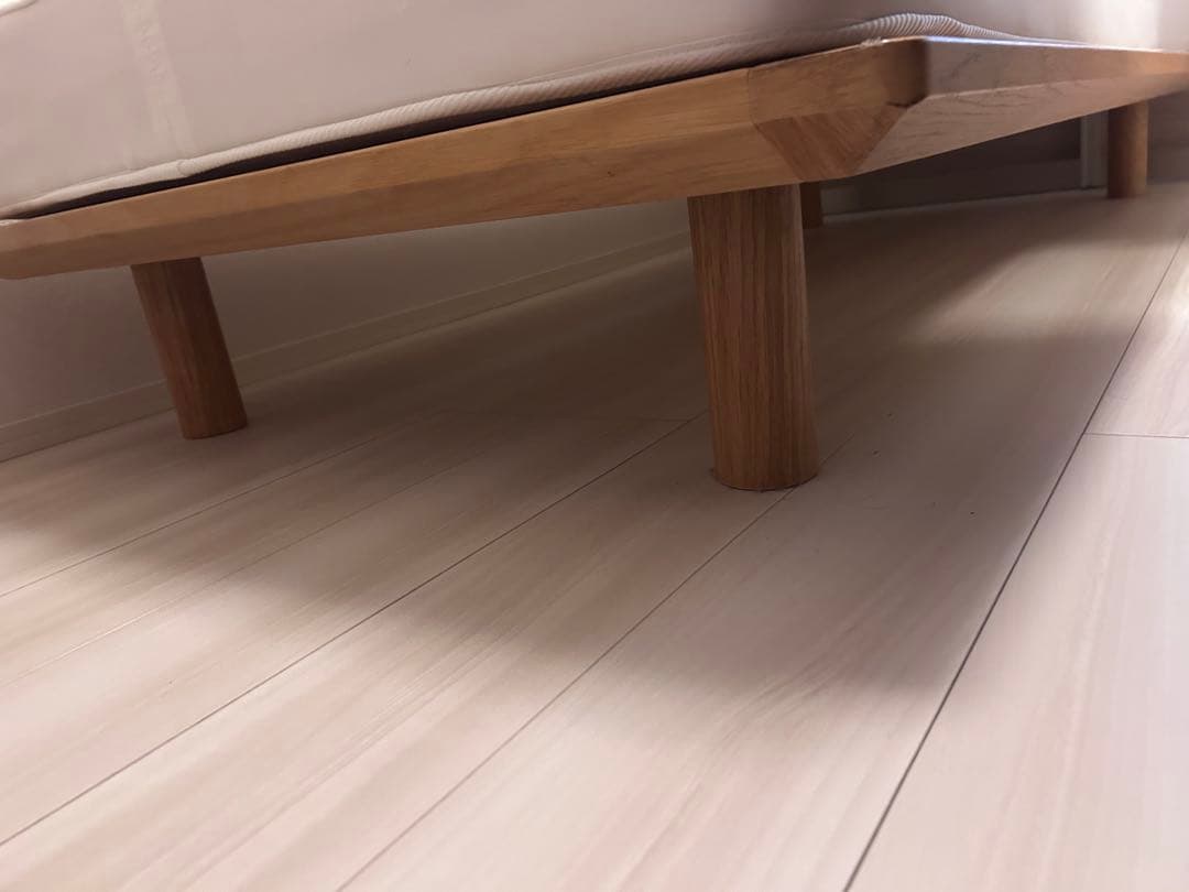 無印ベッドフレームシングルオーク材とマットレス