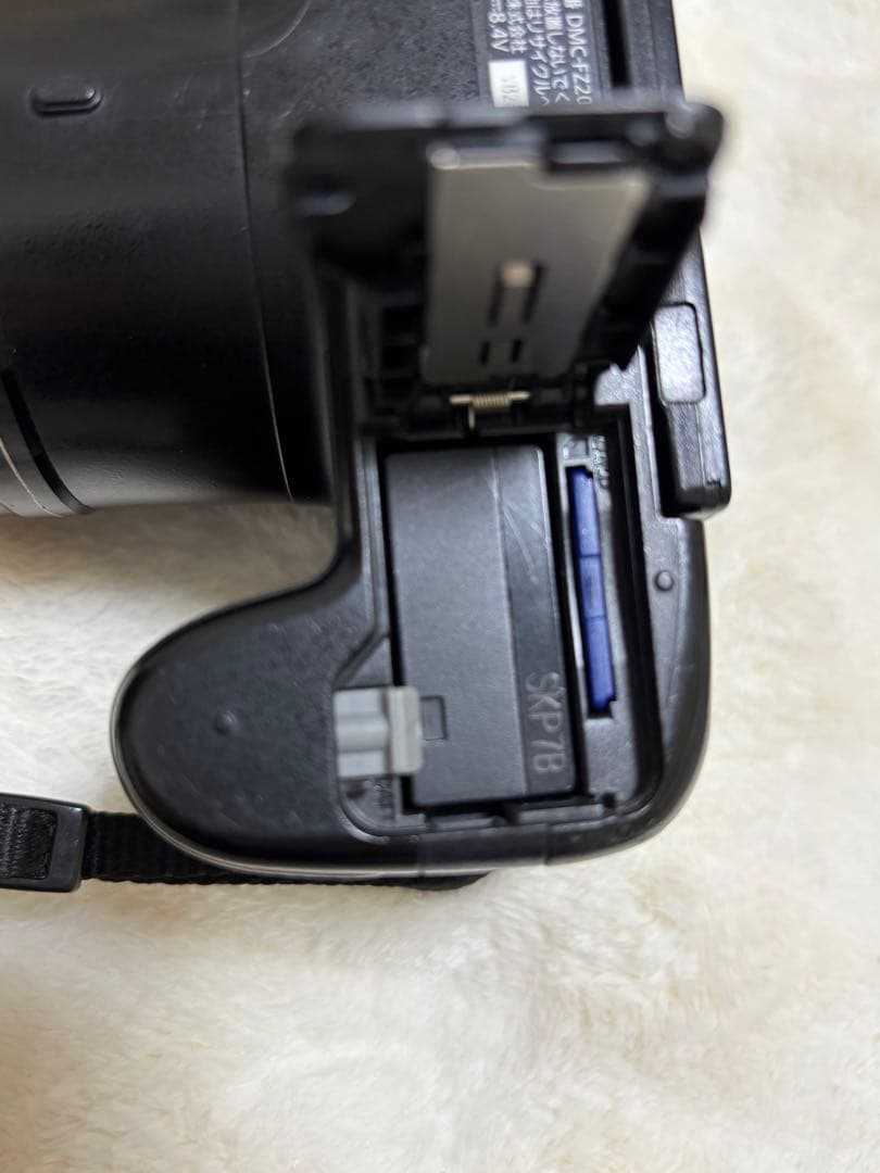 Panasonicコンパクトデジタルカメラ DMC-FZ200