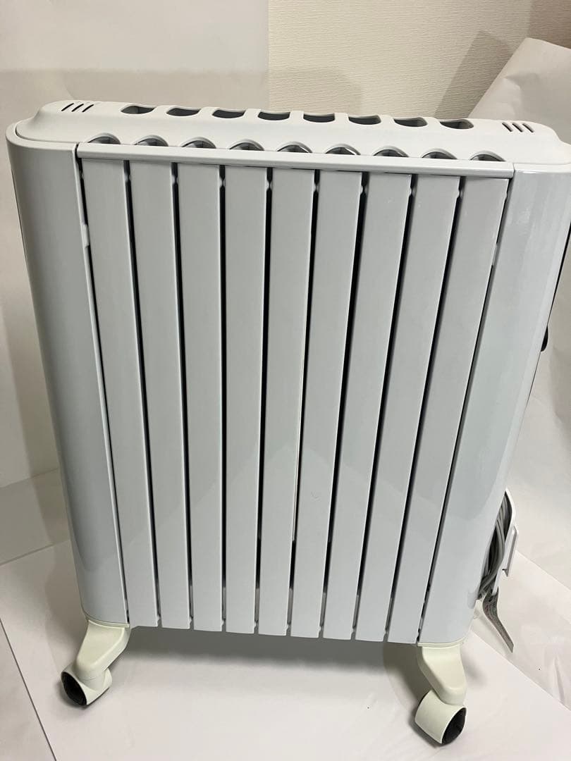 デロンギ　ユニカルドオイルヒーターRHJ65L0915【美品】