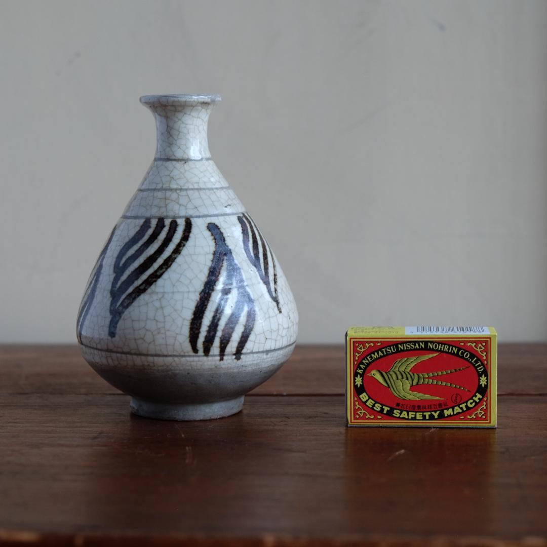 朝鮮／李朝／粉青沙器／鉄絵羽衣手徳利