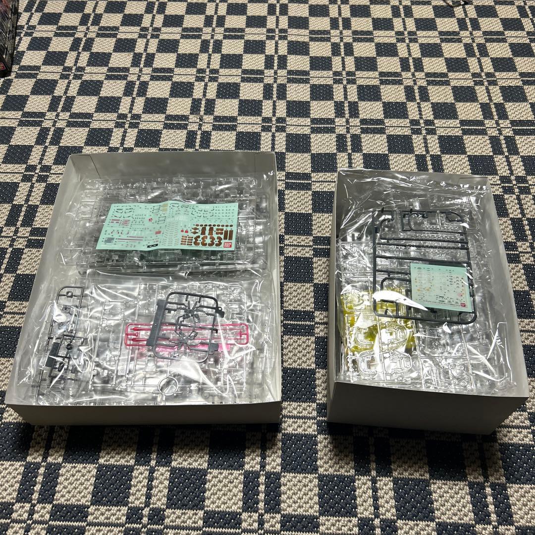 MG ガンダム Ver 3.0 & MG ザクⅡ Ver 2.0 クリアセット