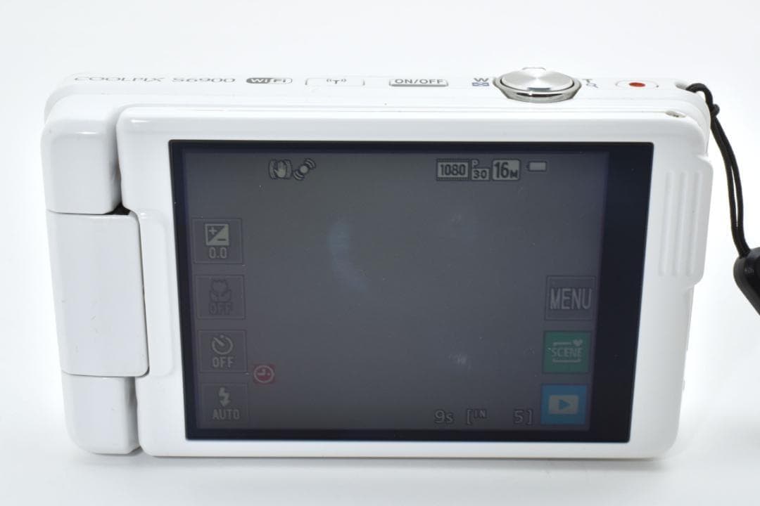 美品 Nikon COOLPIX S6900 ホワイト デジタルカメラ