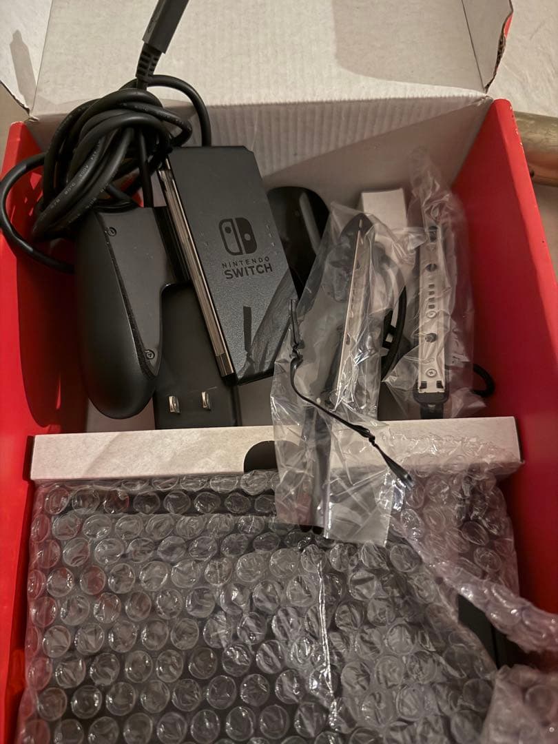 Nintendo Switch 本体 (青と赤)