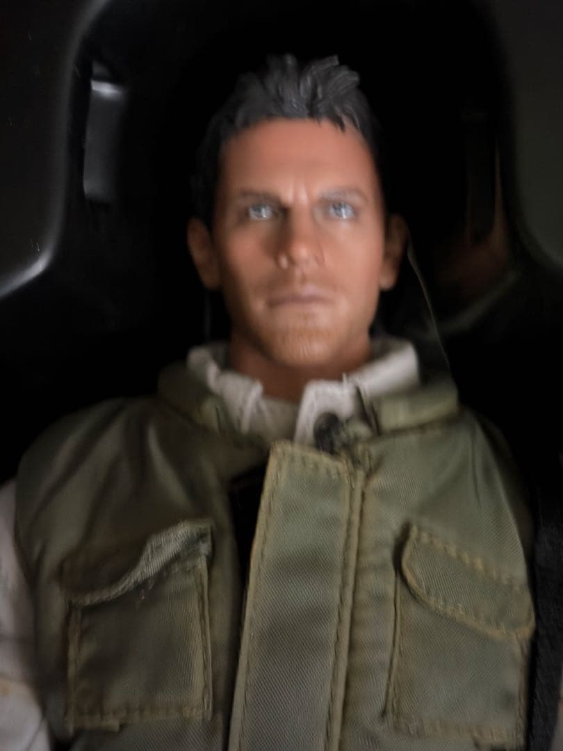 クリス・レッドフィールド　ホットトイズ　S.T.A.R.S. バイオハザード5