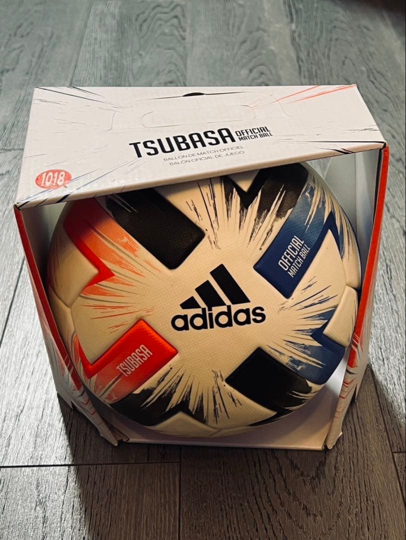 新品 アディダス サッカーボール 5号球 ツバサ FIFA国際公認球 AF510