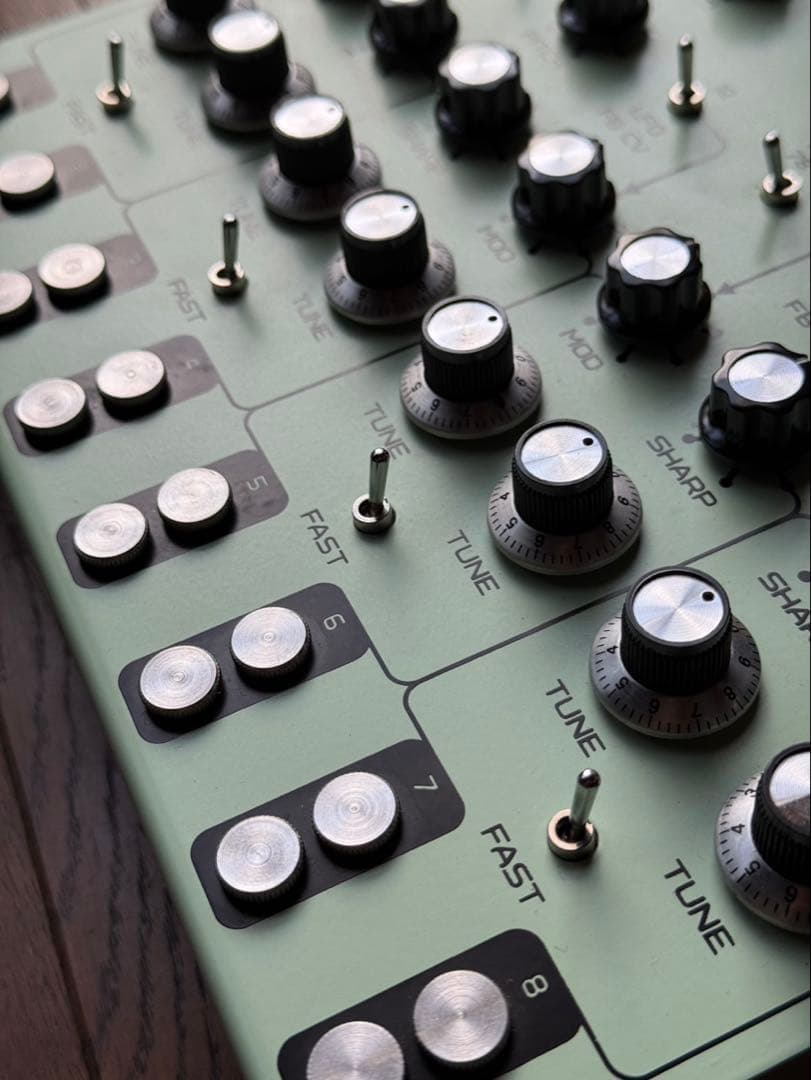 鍵盤楽器 SOMA / LYRA-8