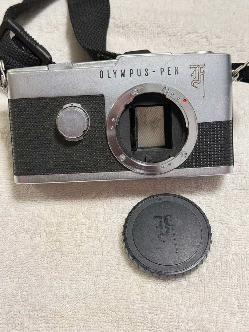 OLYMPUS PEN-F フィルムカメラ レンズキャップ付き