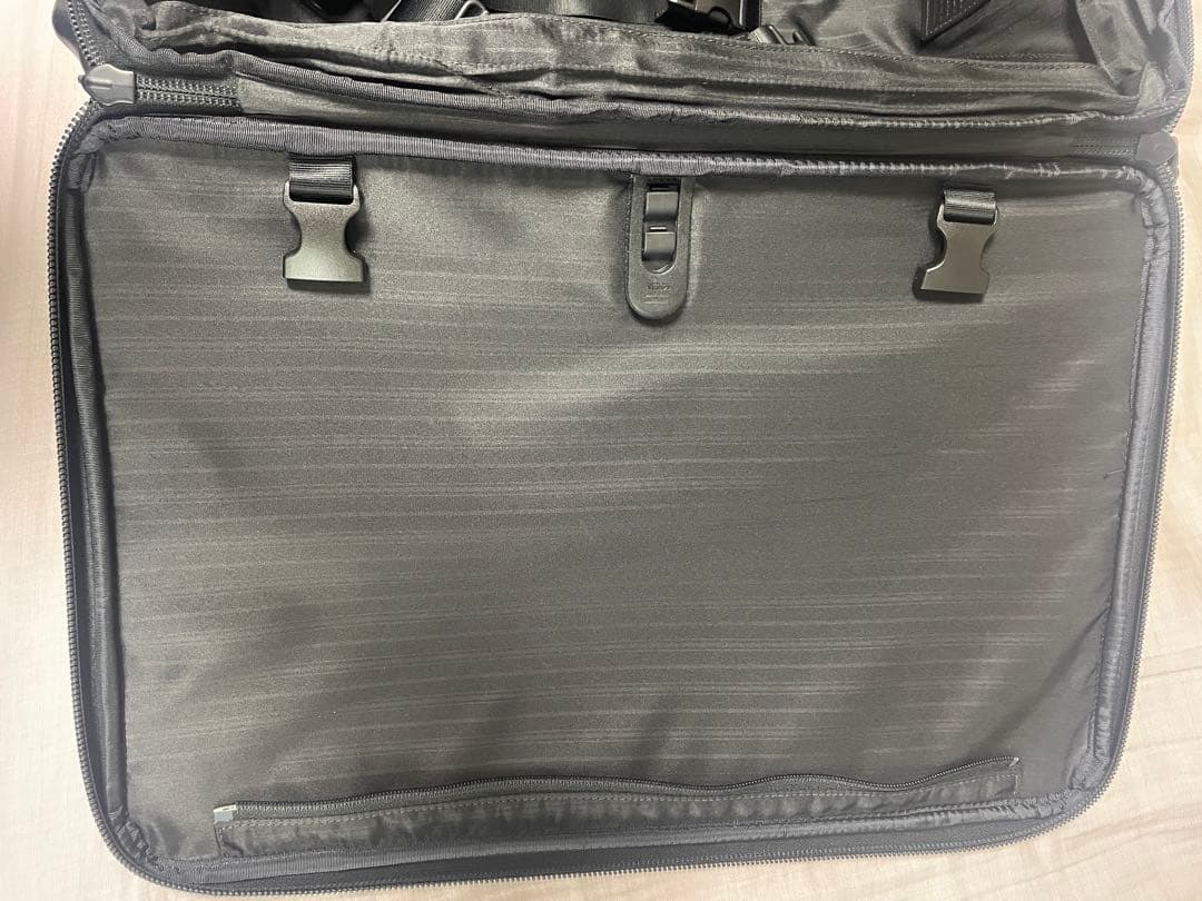 TUMI ブラック キャリーケース 22020DH 中古　中袋なし