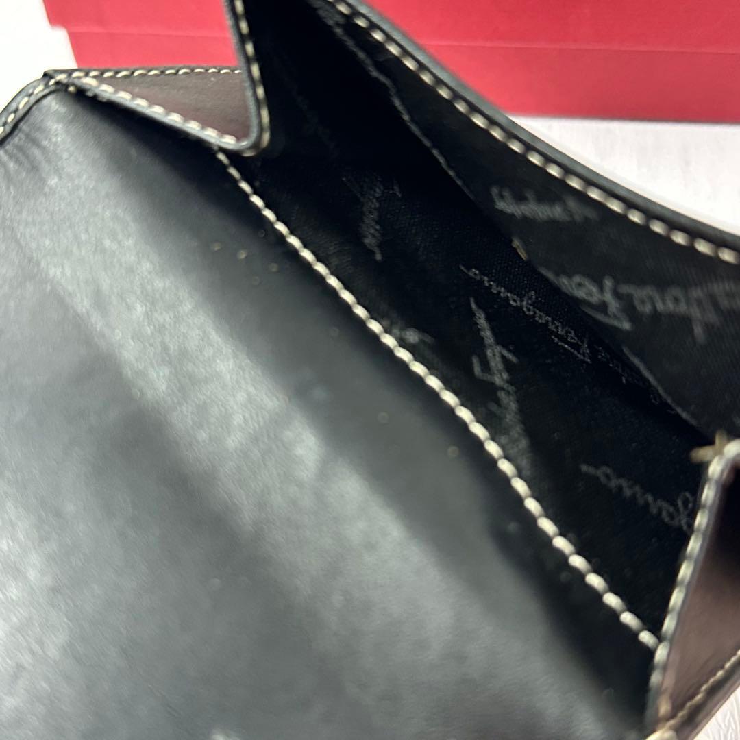 超良品‼️ サルヴァトーレフェラガモ　財布　二つ折り　折り財布　ガンチーニ