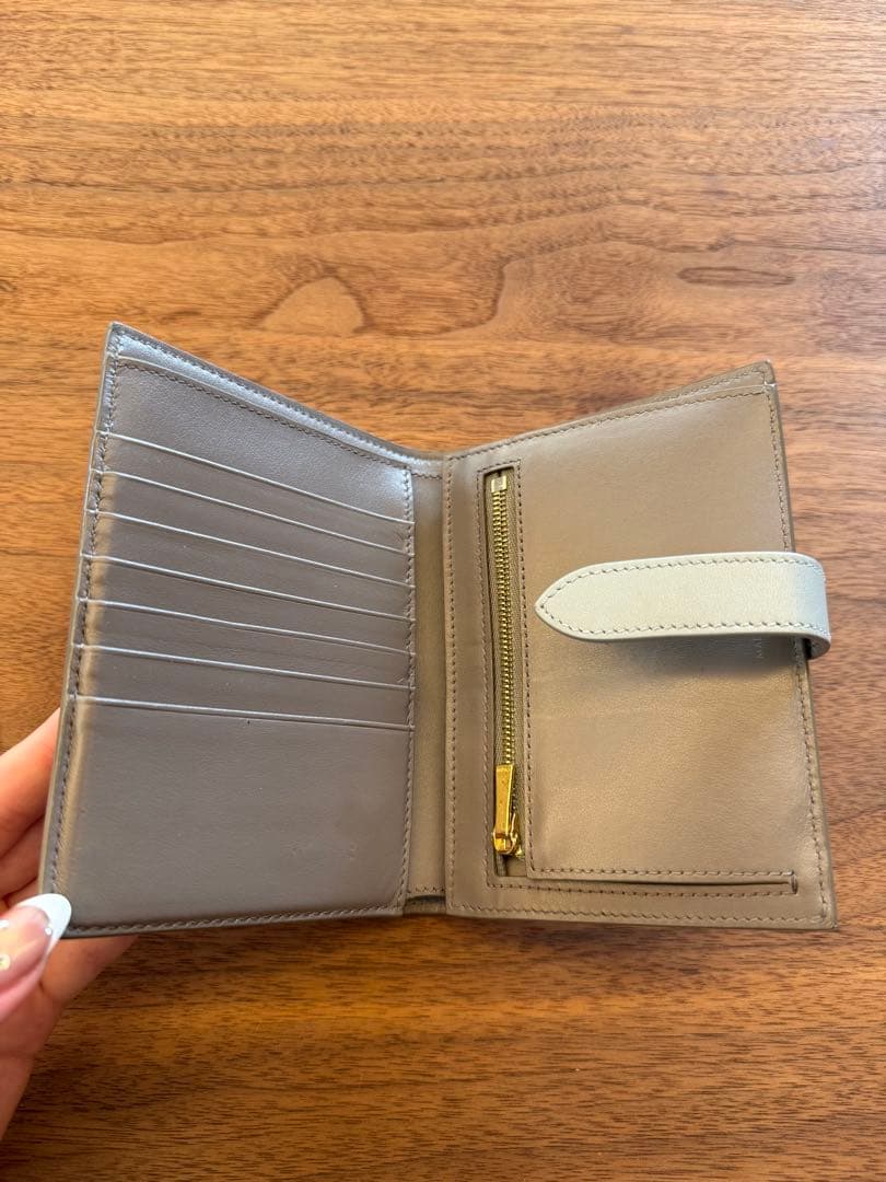 【美品　箱付き】セリーヌ ミディアム ストラップ ウォレット