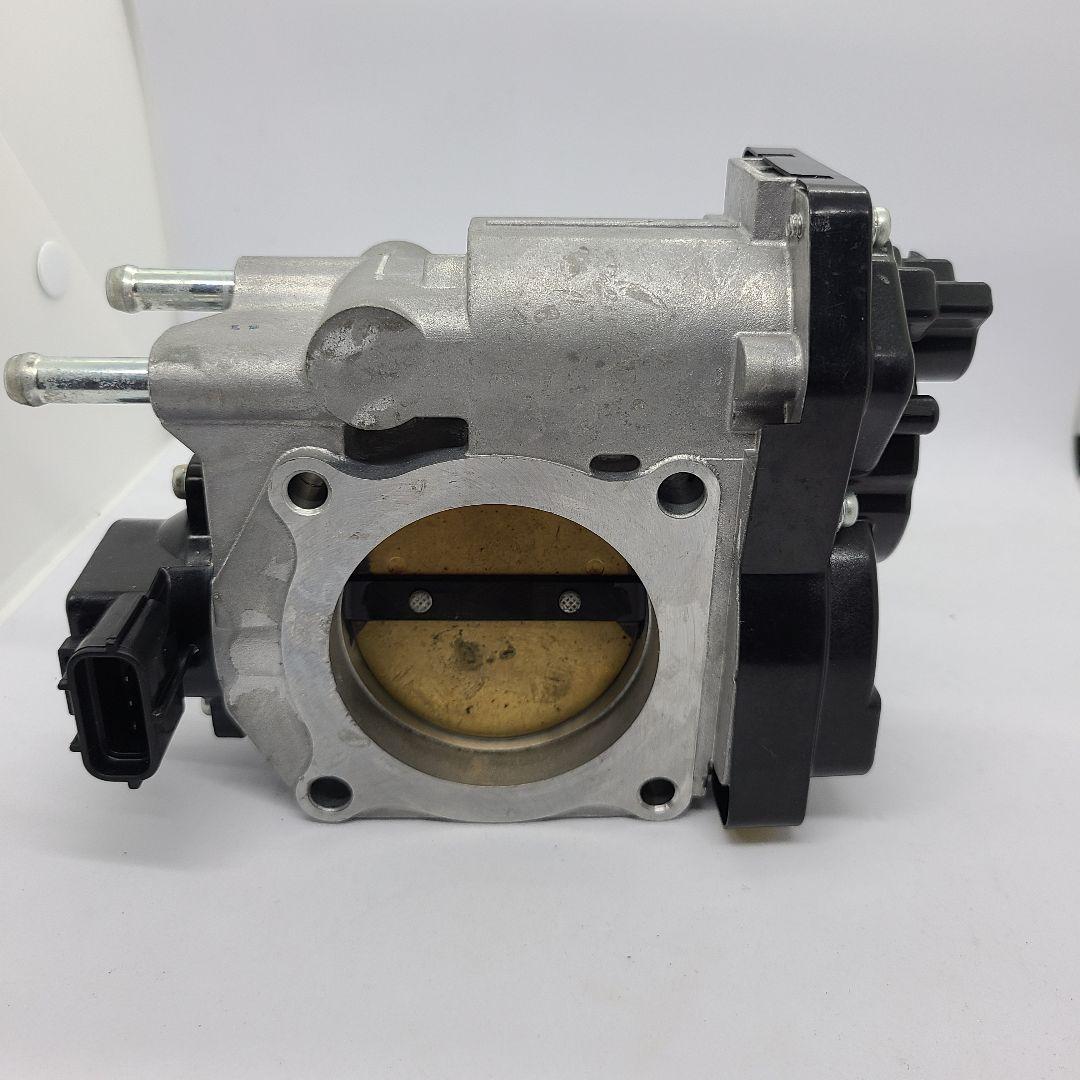 中*二様 トヨタ スロットルボディ リビルト 22030-46250