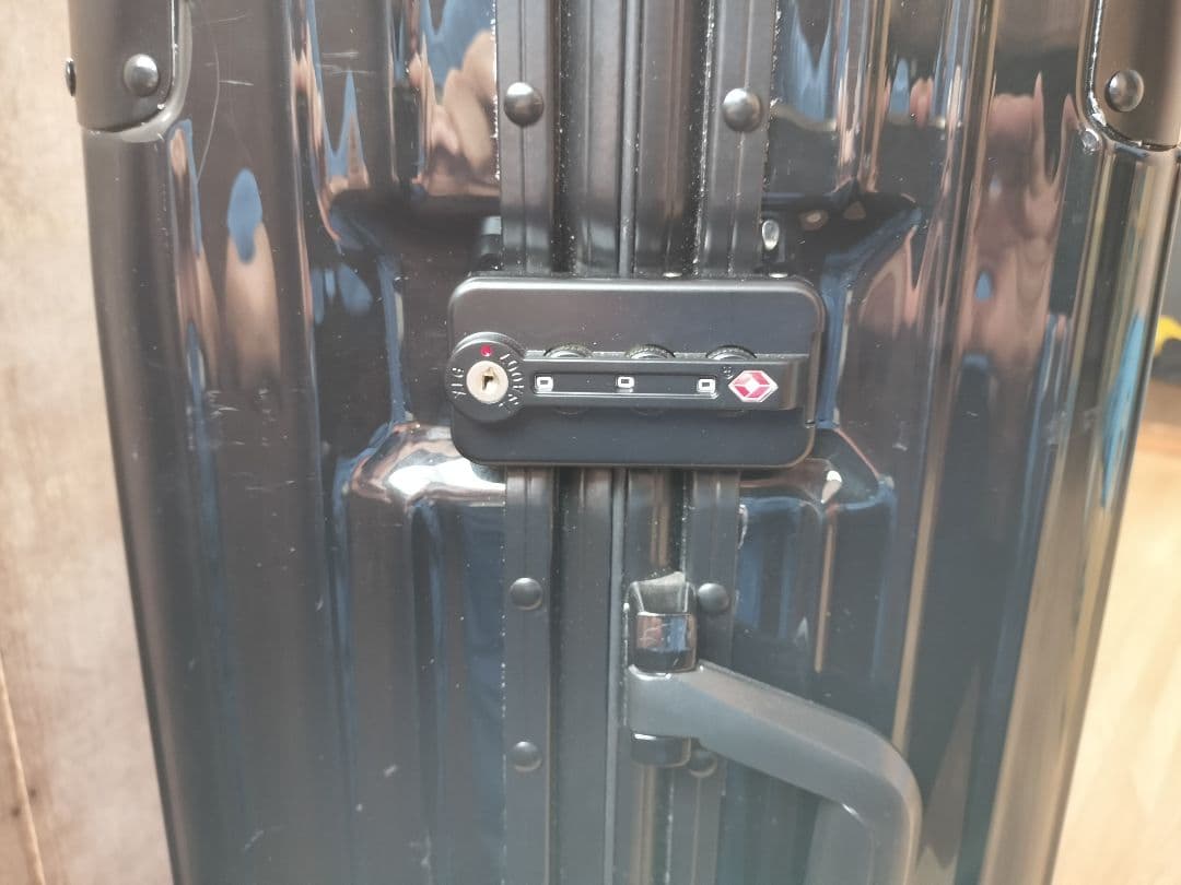 リモワ風 キャリーケース 36L 4輪 機内持ち込み RIMOWA