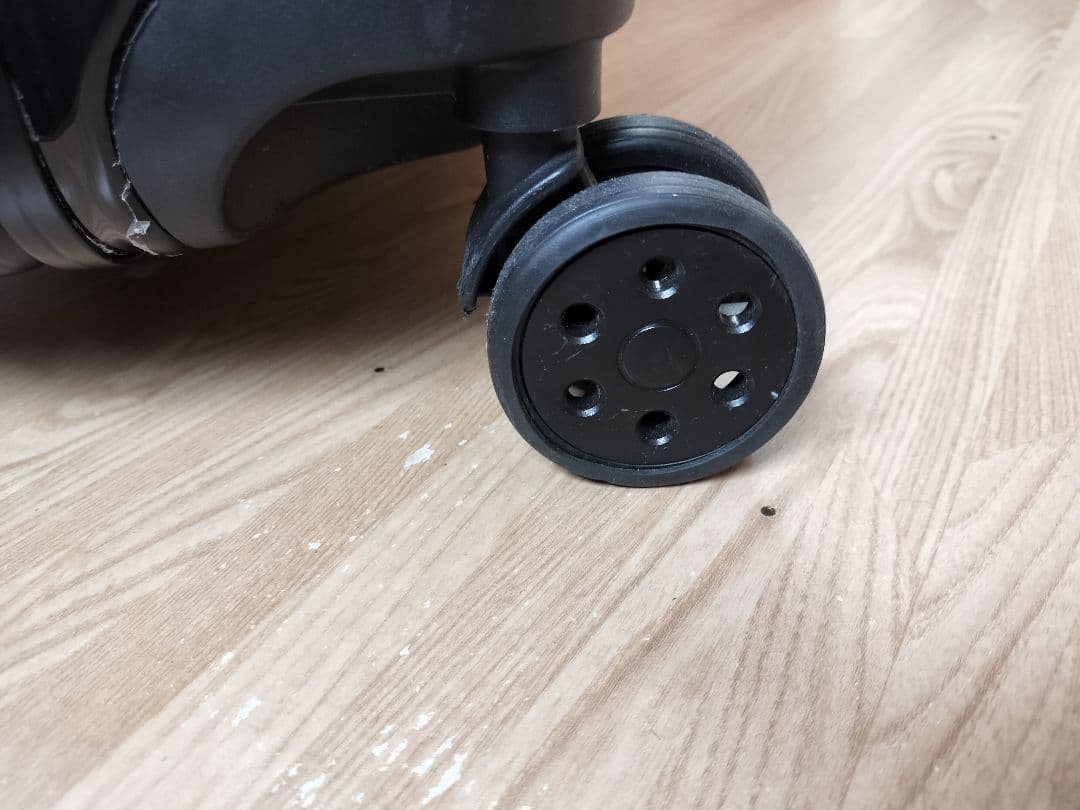 リモワ風 キャリーケース 36L 4輪 機内持ち込み RIMOWA