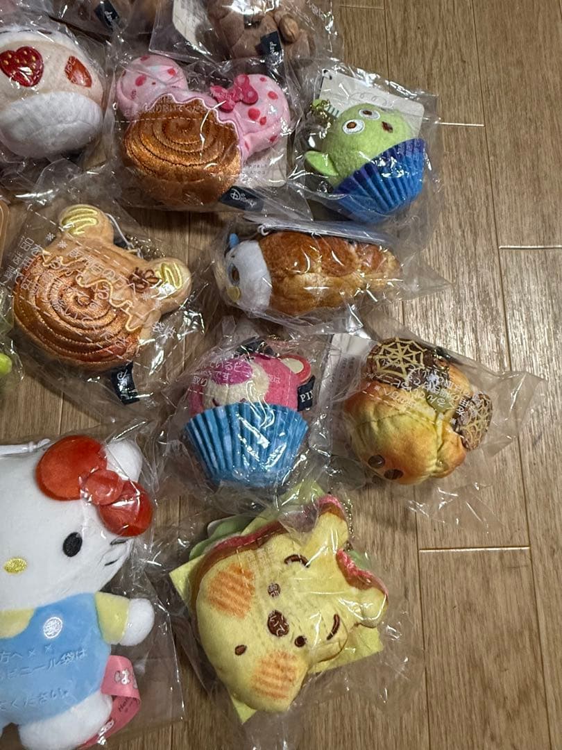 【まとめ売り】キャラクター ぬいぐるみ 20点 サンリオ ディズニー 他 新品