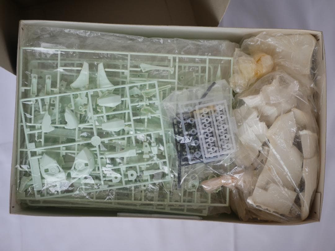 レッドミラージュ ブーメランユニット装着型 WAVE 1/100 FSS