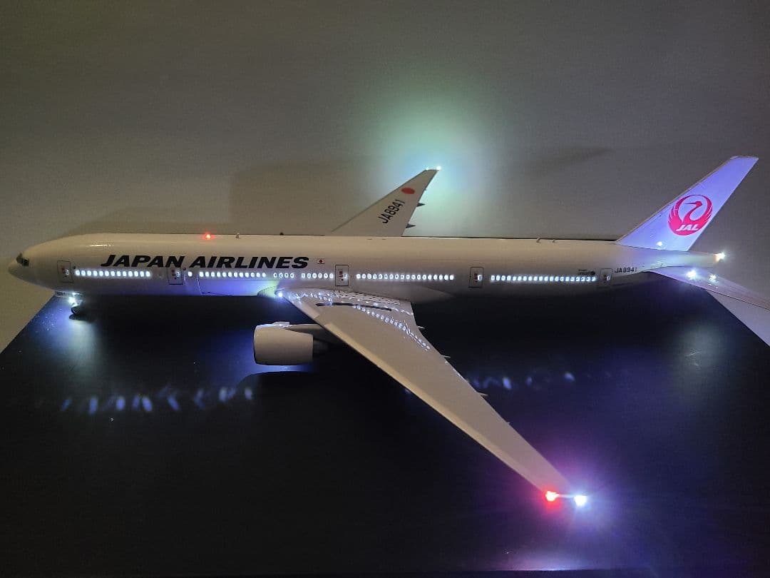 JAL ボーイング 777 - 300er LED仕様 完成品