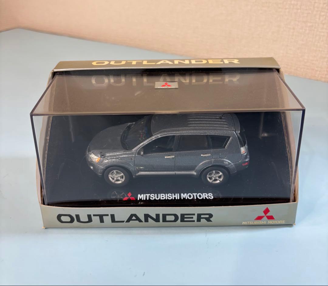 ミニカー　三菱　車種：OUTLANDER グレー②　＃⑮
