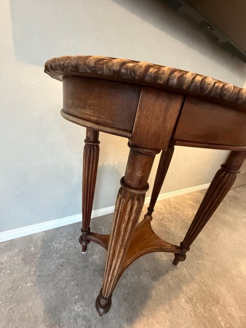 楕円形木製テーブル 西洋風　アンティーク　この値段でで購入して下さい