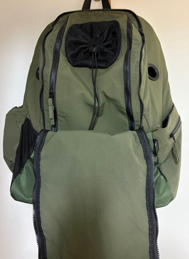 【美品・即日発送】MATIE ペットリュック Lカーキ〜8kg小型犬中型犬