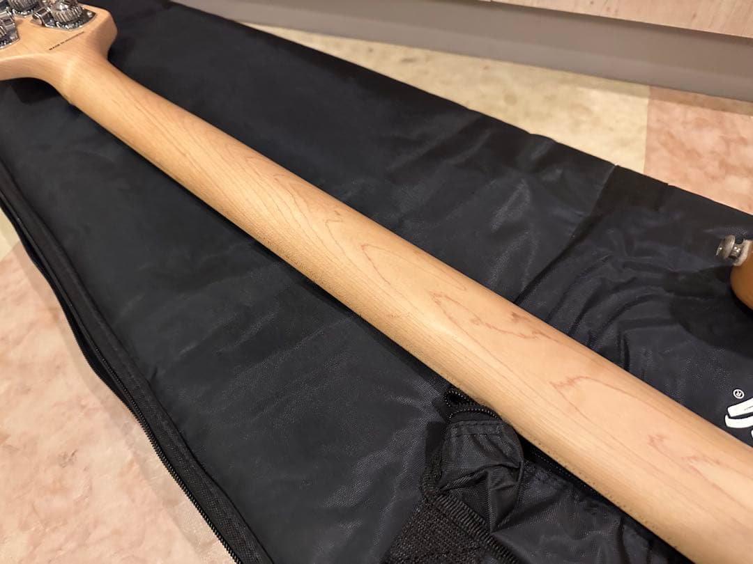 Sterling by Musicman Ray34 StingRay 4弦