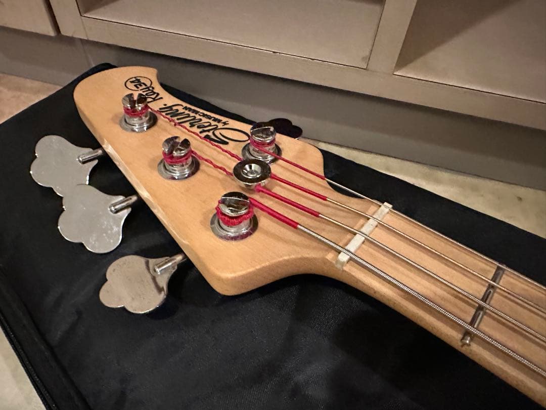 Sterling by Musicman Ray34 StingRay 4弦