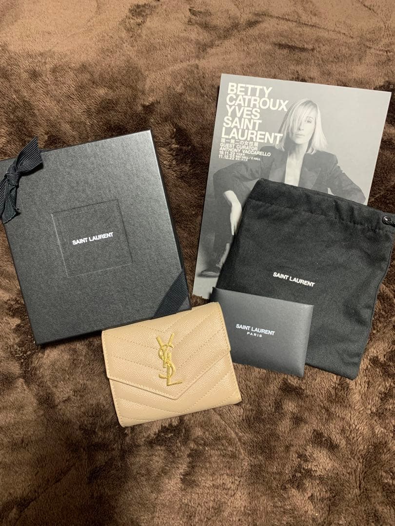 イヴサンローラン YSL SAINT LAURENT マルチフォールドウォレット