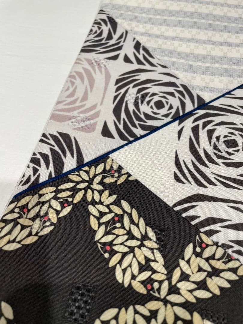 売約済み【おきもの愛好家向き】★★新年未使用　正絹　切り嵌め袋帯★★