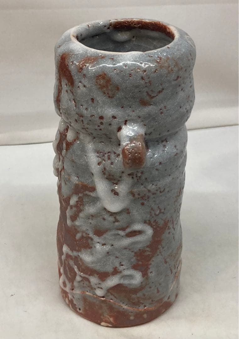 B189b 山田正和造　「鼠志野耳付花瓶」共箱　陶歴紙有　白山窯　花道具茶道具