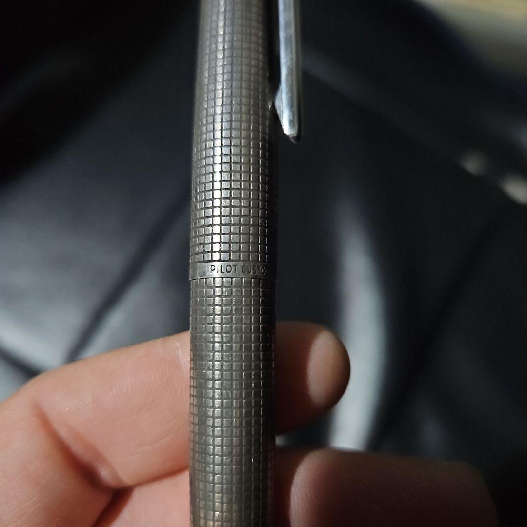 ☆希少☆シルバー ストライプ模様 万年筆