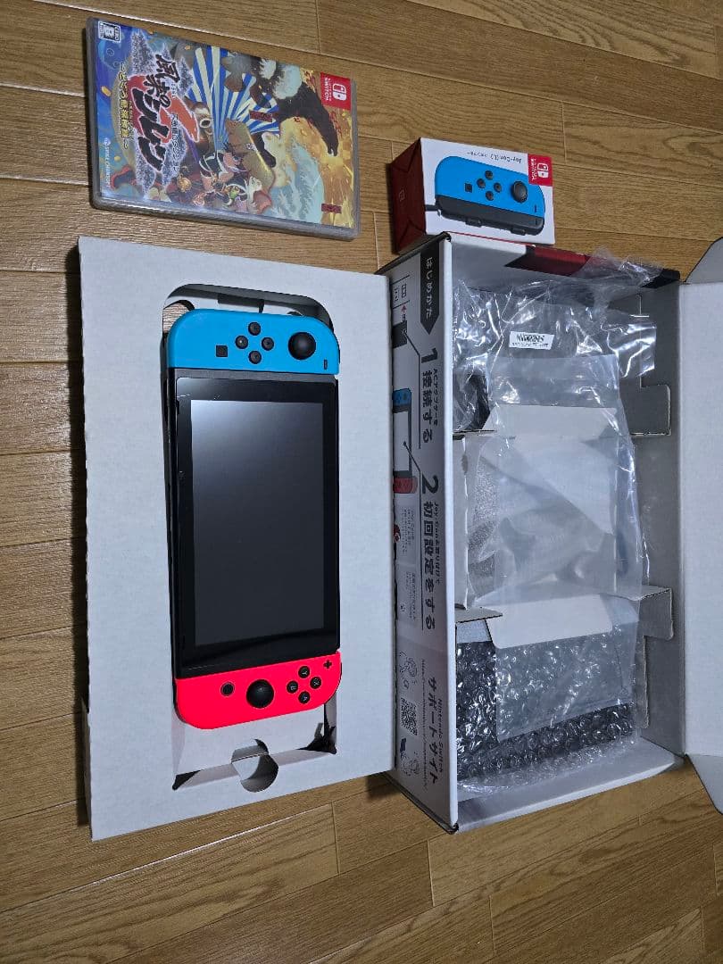 Nintendo Switch 本体 青/赤 Joy-Con　風来のシレン6