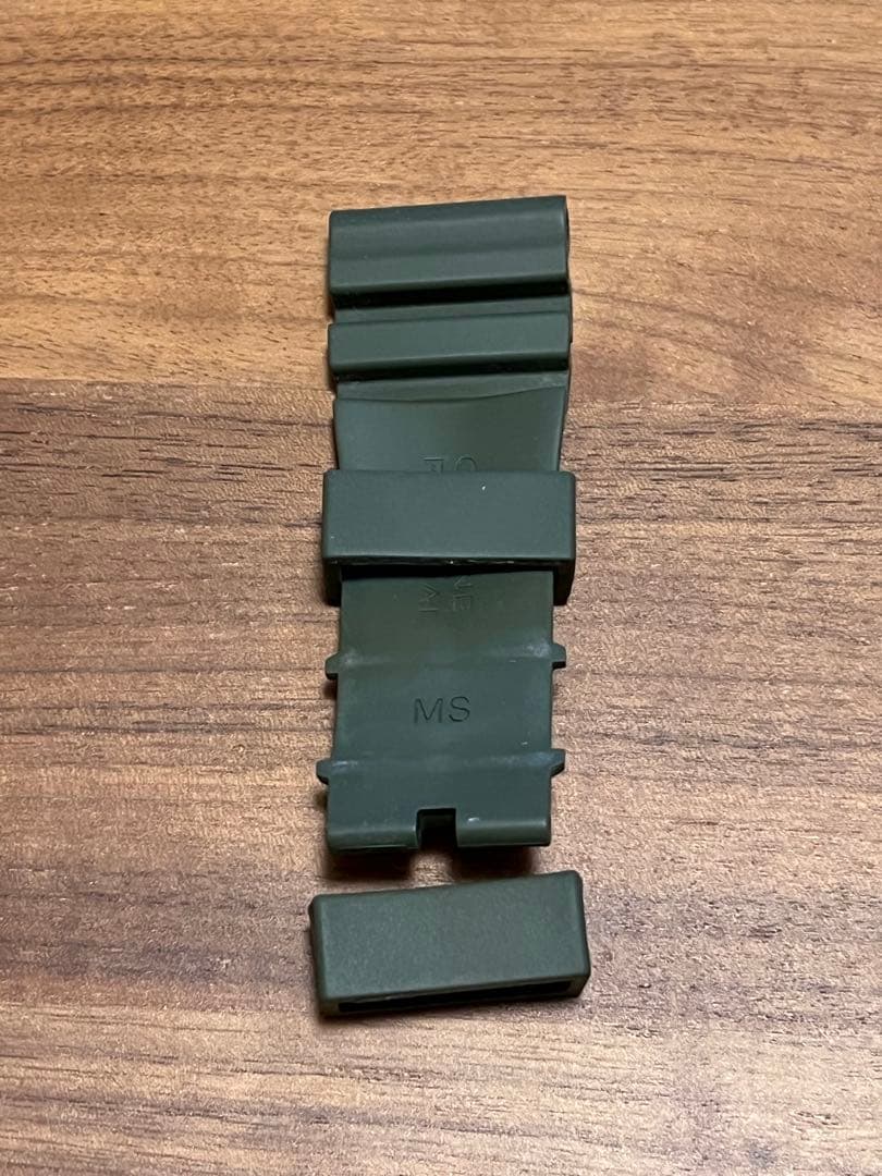 パネライ純正オリーブグリーン ラバーベルト MSサイズ