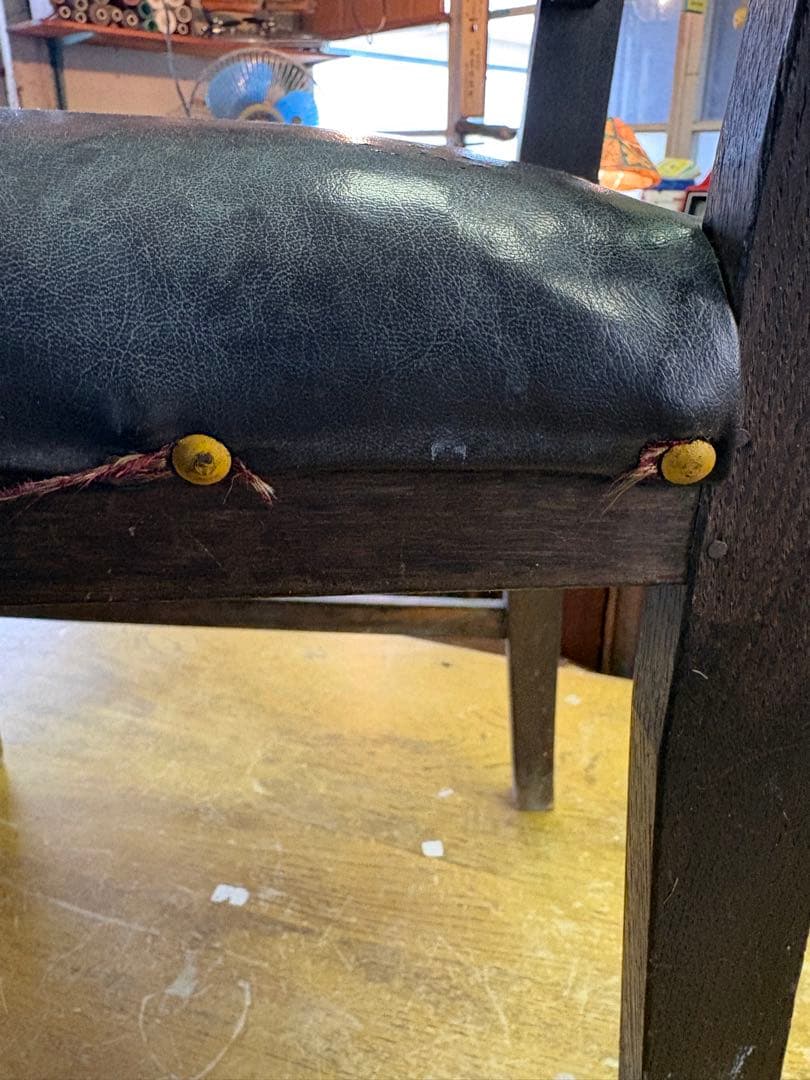 昭和レトロ　木製イス　レトロチェア　ビンテージチェア　レザー　アンティークチェア