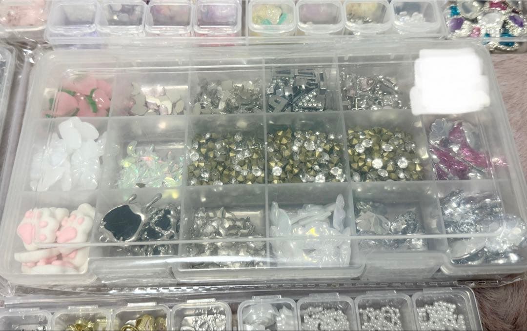 ネイルパーツ 大量 まとめ売り 150種以上