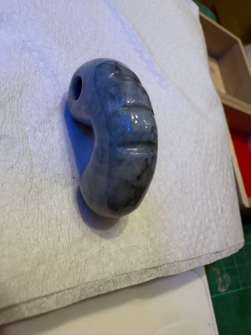 糸魚川翡翠‼️青翡翠‼️勾玉‼️希少‼️高品質‼️正規品‼️元枠 作‼️大18.1g‼️破格出品