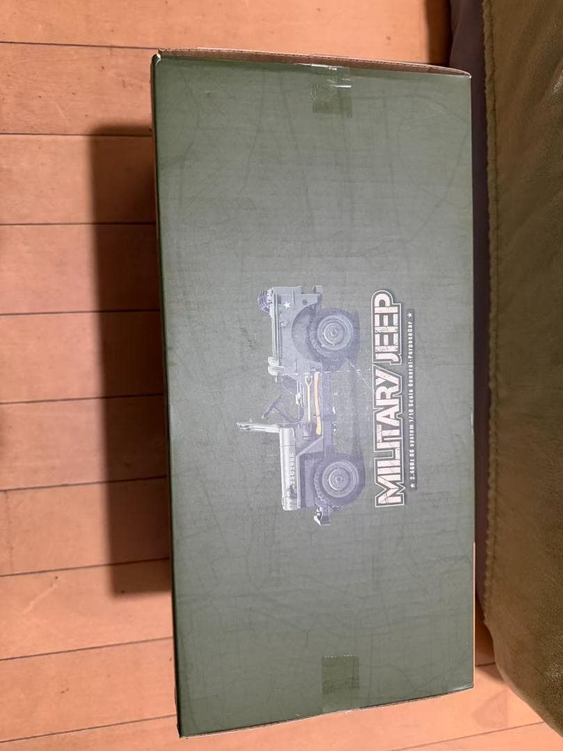 軍用 ラジコンカー 子供向け 人気 35CM 大型 オフロード ジープ 4WD