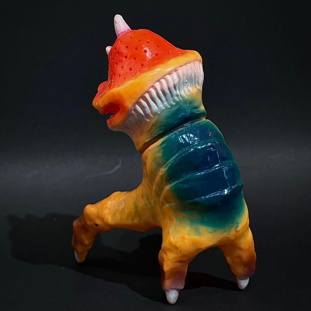 アマプロ 【寄生怪獣 トウチューカ 幼生 】 パチ怪獣 インディーズソフビ