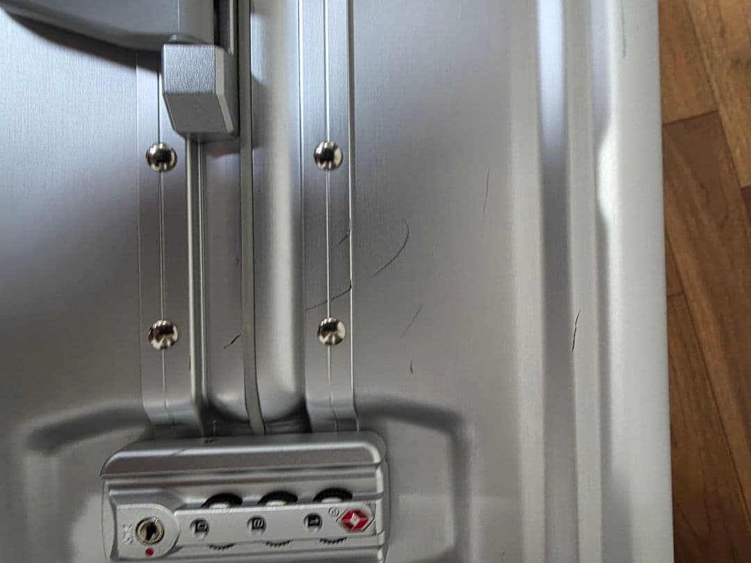 メルセデスベンツ アルミスーツケース