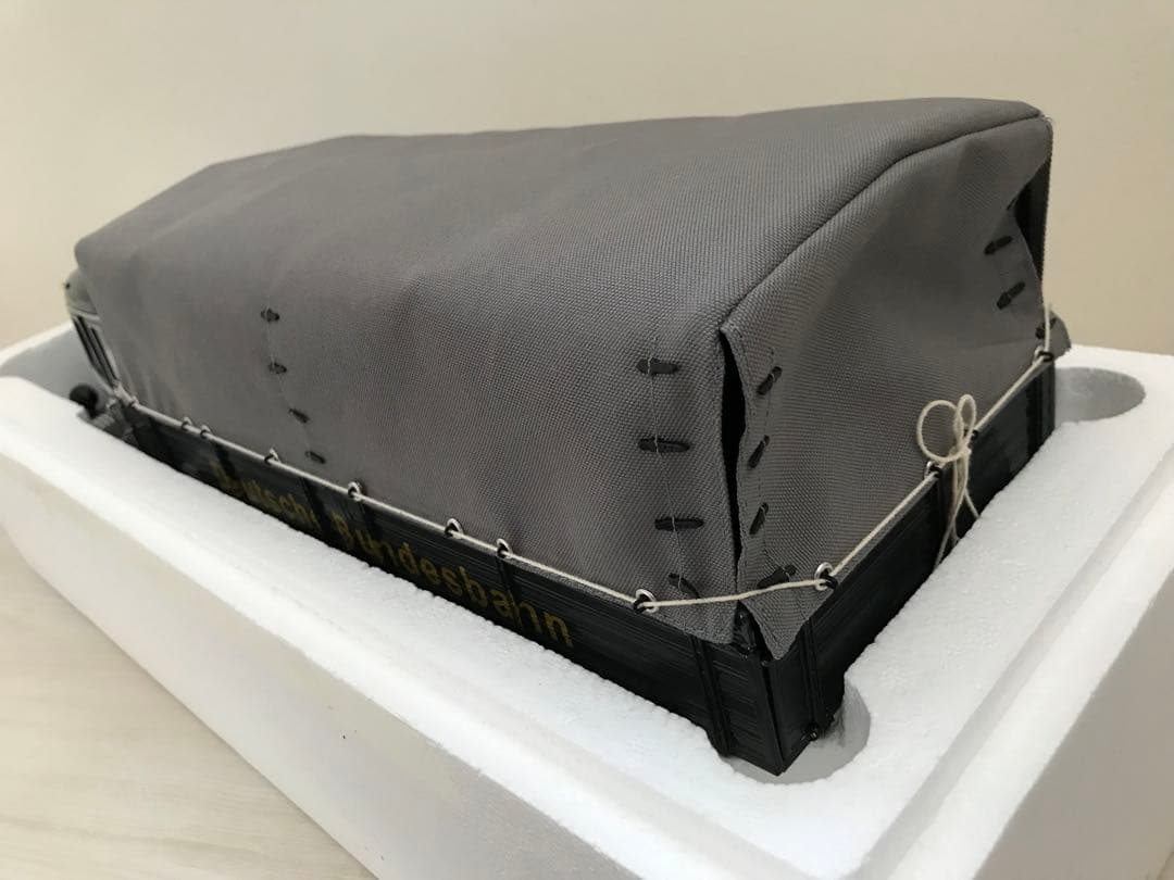 ROAD KINGS 1/18 KruppTitan SWL 80 ダークグレー