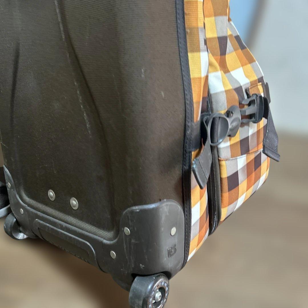 BURTON 大型キャリーバック　大容量　ソフトケース