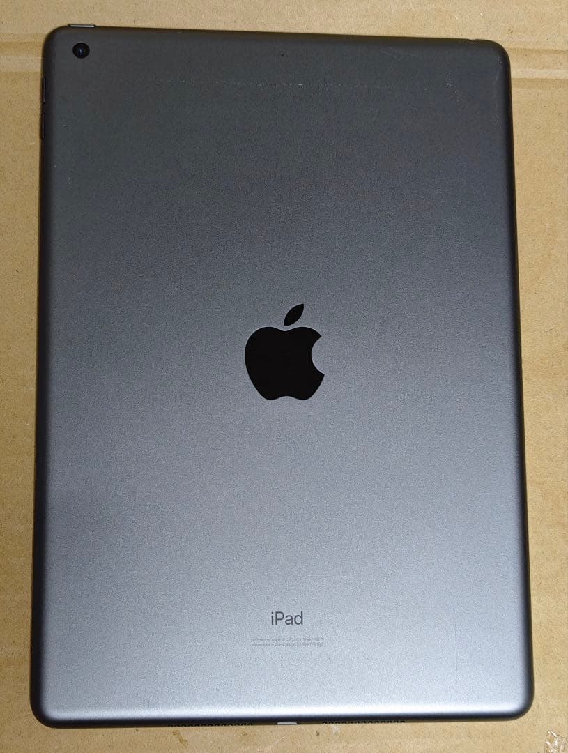 iPad 第8世代 32GB Wi-Fiモデル Apple タブレット グレー